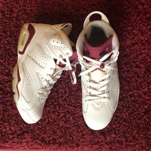 Air Jordan Retro 6 ‘Maroon’